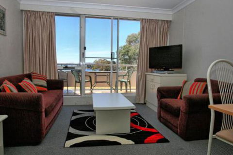 Horizons 213 / 10 Kosciuszko Road - Accommodation Gold Coast 0