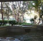 Lake Russell Lakeside Retreat - Gold Coast 4U