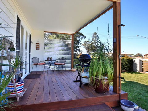 Jervis Bay Beach Shack Pet Friendly - Gold Coast 4U 5