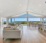 Dayz Dreamin pool gas fireplace  beachfront - Accommodation Gold Coast