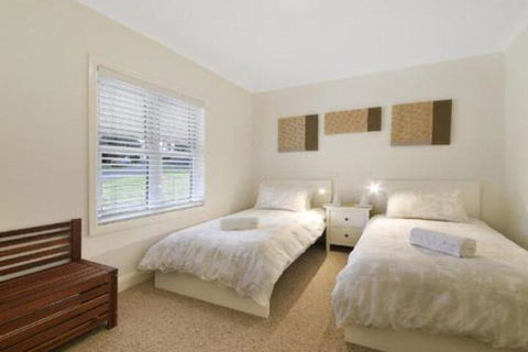 Redhaven House Spacious Quiet & Private - Gold Coast 4U 4