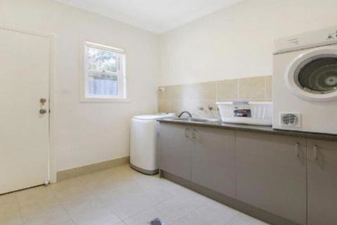Redhaven House Spacious Quiet & Private - Gold Coast 4U 7