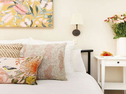 That Pink House! Comfortable Home Away From Home - Accommodation Gold Coast 1