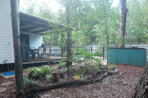 1 Naiad Court Lowset Family Home With Swimming Pool & Covered Deck. Pet Friendly - 1 Gold Coast 3