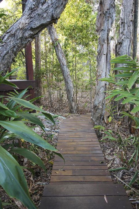 17 Naiad Court Modern Open Plan Family Home With Covered Outdoor Area & Double Lock Up Garage - 1 Gold Coast 1