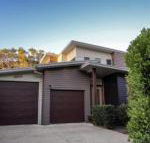 17 Naiad Court Modern open plan family home with covered outdoor area  double lock up garage - Accommodation Gold Coast