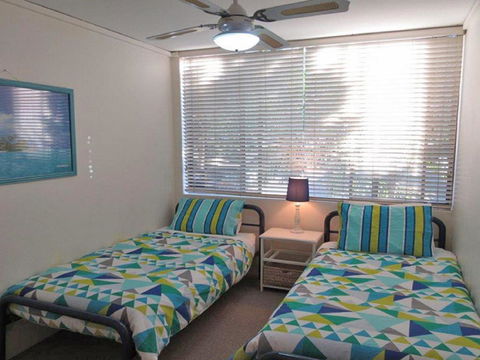 13 Harbourside 3 7 Soldiers Point Road Fantastic Waterfront Unit - Gold Coast 4U 1