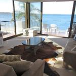 13 Harbourside 3 7 Soldiers Point Road Fantastic Waterfront Unit - Gold Coast 4U 0