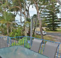 5 Ocean Breeze Shoal Bay Avenue Fabulous location opposite Shoal Bay beach - Accommodation Gold Coast
