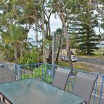 5 Ocean Breeze Shoal Bay Avenue Fabulous Location Opposite Shoal Bay Beach! - Accommodation Gold Coast 1