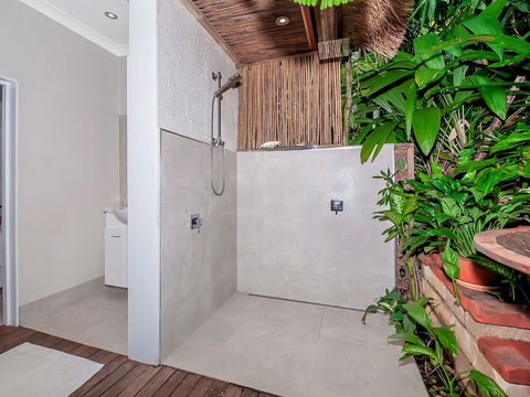 Unique Tropical Rainforest Getaway - Accommodation Gold Coast 3