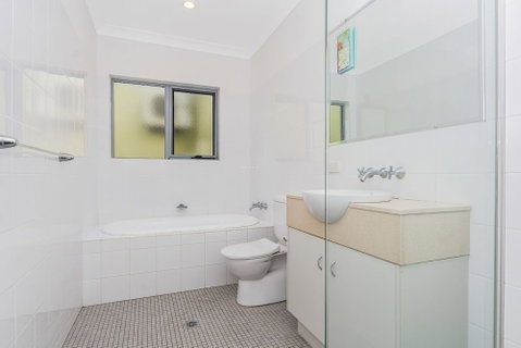 Angourie Blue Unit 2 - Accommodation Gold Coast 6
