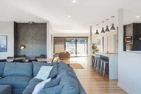 Kingfisher Retreat At Eden Cove - Accommodation Gold Coast 3