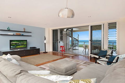 Costa Del Sol - Gold Coast 4U 5
