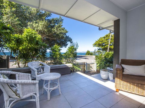 Reflections Topaz Villa - Accommodation Gold Coast 6