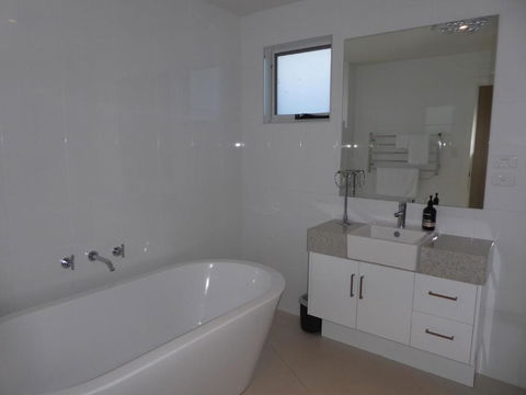 Bridport Horizon Views - Accommodation Gold Coast 3