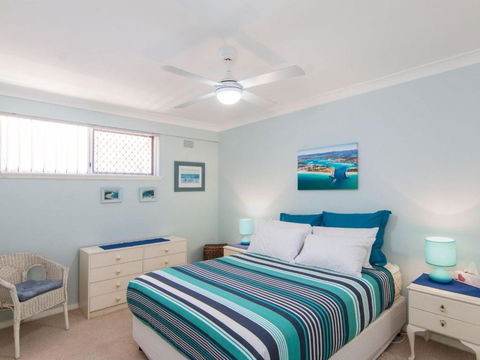 Fairholme 8 Perfect Lakefront Position - Accommodation Gold Coast 1