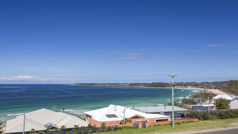 143 Mitchell Pde Magnificent Outlook - Gold Coast 4U 1