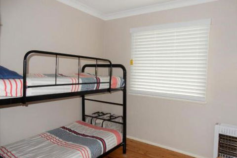 1 / 9 Donlan Rd Donlans Delight - Gold Coast 4U 3