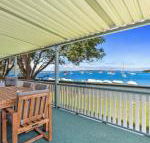 Sunset Beach House Soldiers Point Sleeps 9 - Accommodation Gold Coast