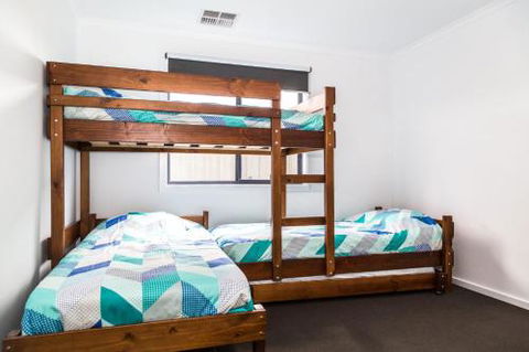 Tee Two On Troon 21 / 30 Troon Drive - Accommodation Gold Coast 6