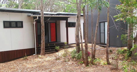 16 Ibis Court Rainbow Shores Beautiful Private & Peaceful Wi Fi - Accommodation Gold Coast 4