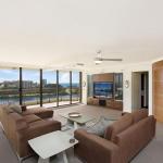 Seascape Apartments Unit 1201A Luxury Apartment With Views Of The Gold Coast & Hinterland - Gold Coast 4U 0