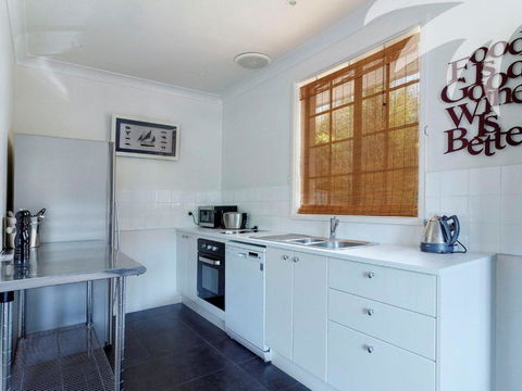 Aqua Apartment #4 - Accommodation Gold Coast 1
