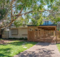 Ngungun Street 10 Dicky Beach - Accommodation Gold Coast