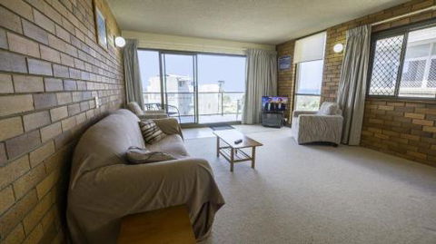 San Clemente Unit 4 / 24 Orvieto Terrace - Accommodation Gold Coast 5