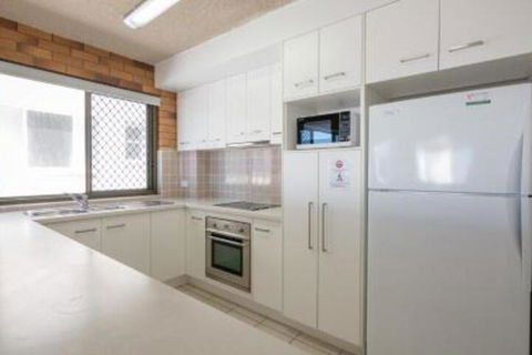 San Clemente No. 2. 24 Orvieto Terrace - Accommodation Gold Coast 7