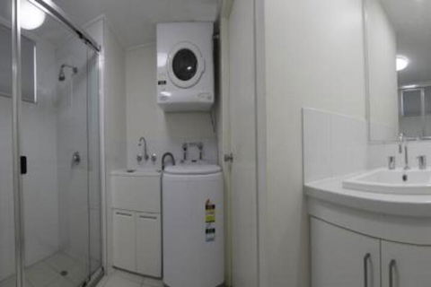 San Clemente No. 2. 24 Orvieto Terrace - Accommodation Gold Coast 5