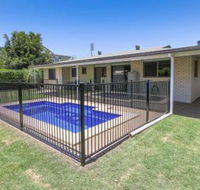 Hibiscus Holiday Home - Gold Coast 4U