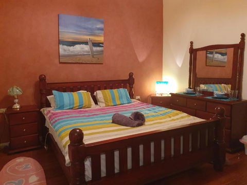 JUST 4 YOU! Amazing Sea Views WIFI Fullly Air Conditioned King Bed - Accommodation Gold Coast 5
