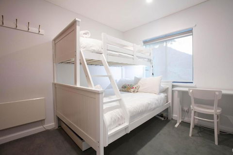 Mowamba B2 Three Bedroom - Accommodation Gold Coast 1