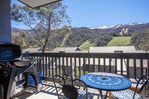 Mowamba B2 Three Bedroom - Accommodation Gold Coast 3