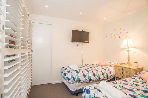 Ultimate Sandringham Beach Front Luxury House - Accommodation Gold Coast 6