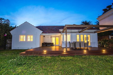 Ultimate Sandringham Beach Front Luxury House - Accommodation Gold Coast 1