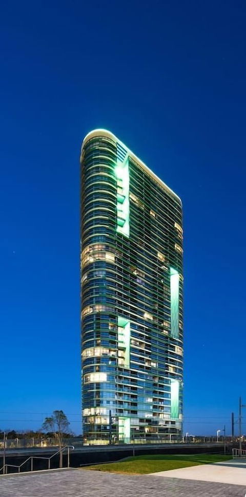 Skyline Speculator Olympic Park Free Wifi - Gold Coast 4U 0