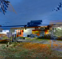 Castaway Cottage - Essentially Tas - Accommodation Gold Coast