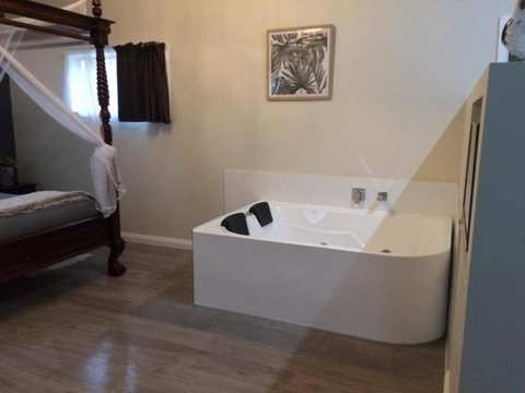 Fell Estate Cottages - Accommodation Gold Coast 4