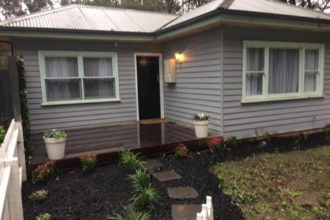 Fell Estate Cottages - Accommodation Gold Coast 0