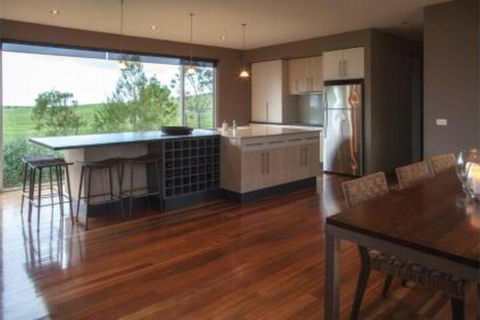 THE Lake House - Surf Side - Gold Coast 4U 0