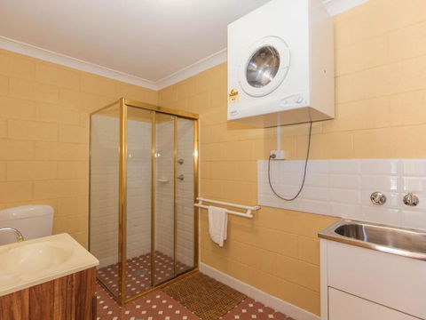 Chalet De Neige - Accommodation Gold Coast 5