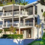 BEACHSIDE MANOR Walk To The Beach - Accommodation Gold Coast 0