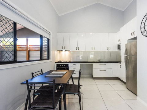 Tais Hideaway - Accommodation Gold Coast 3