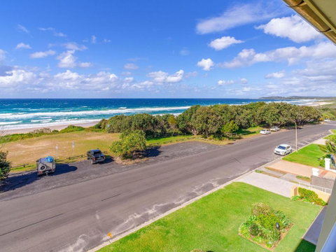 Bindaree 9 Spectacular Views - Accommodation Gold Coast 3