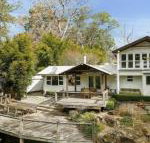 Equanimity Beautiful character filled house - Accommodation Gold Coast