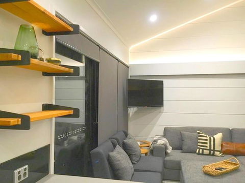 Mowamba F2 - Accommodation Gold Coast 4