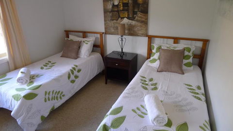 OCEAN VIEWS - Accommodation Gold Coast 6